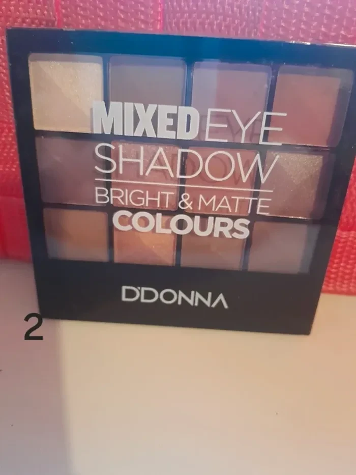 eyeshadow – photo 2
